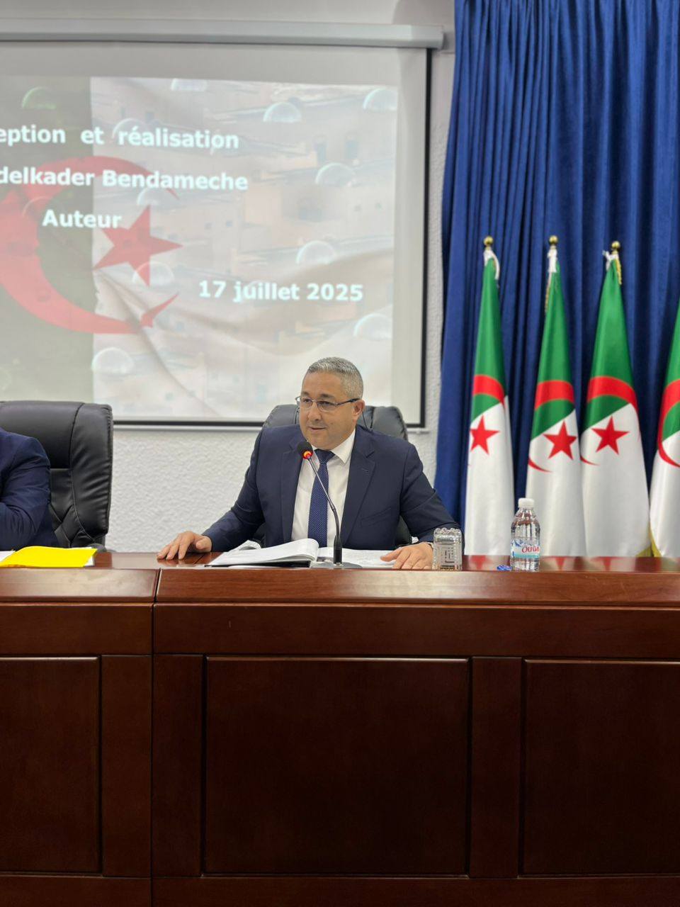 استضافة عبد القادر بن دعماش لإلقاء محاضرة حول المجموعة الفنية لجبهة التحرير الوطني