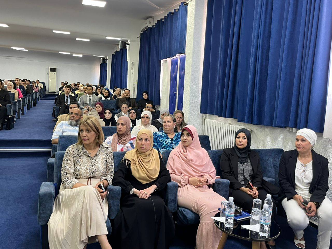 استضافة عبد القادر بن دعماش لإلقاء محاضرة حول المجموعة الفنية لجبهة التحرير الوطني