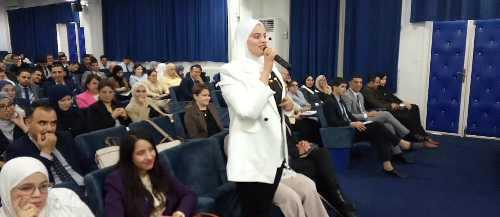 استضافة عبد القادر بن دعماش لإلقاء محاضرة حول المجموعة الفنية لجبهة التحرير الوطني