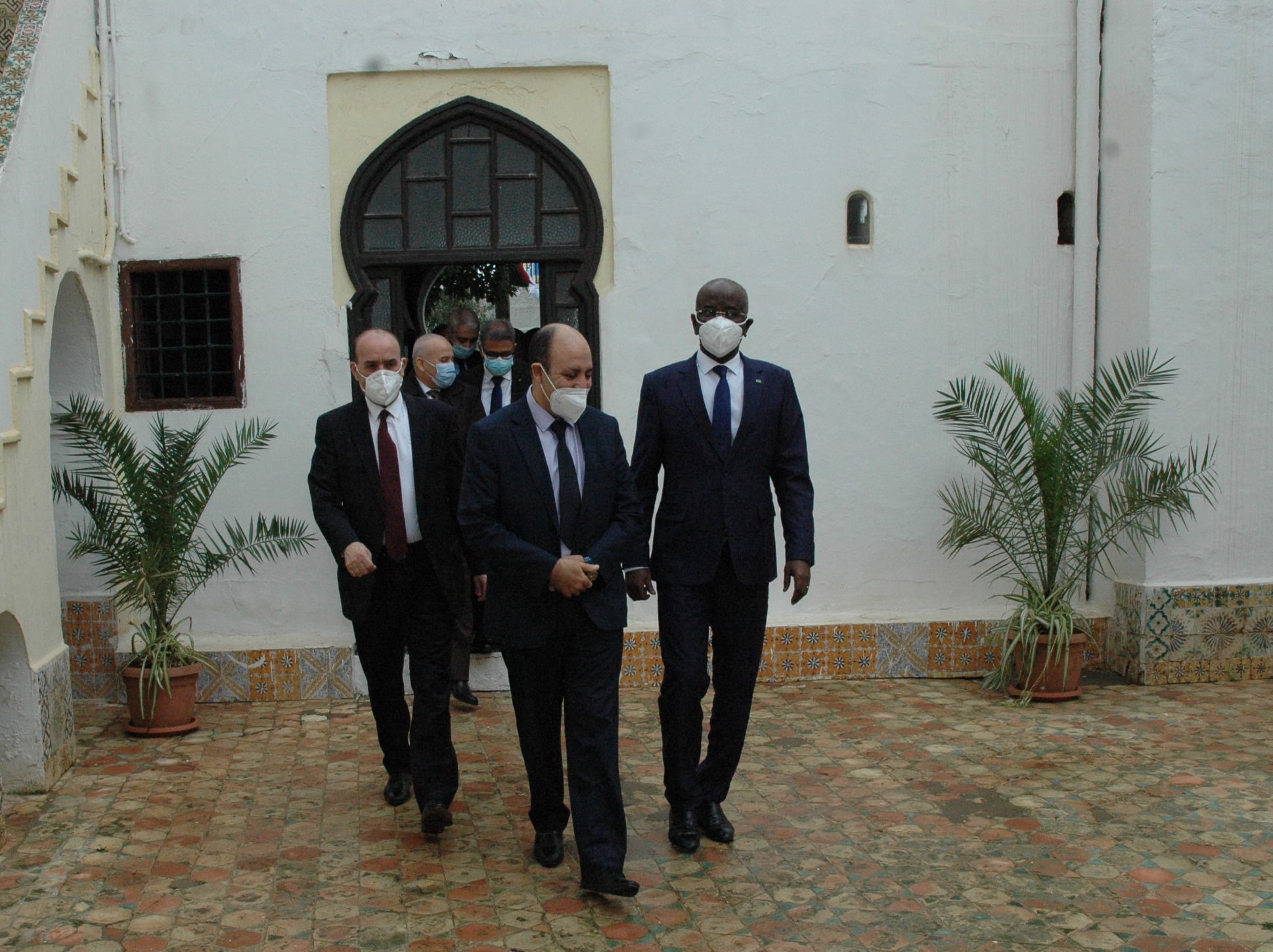 زيارة وزير الداخلية الجماعات المحلية والتهيئة العمرانية رفقة نظيره وزير الداخلية واللامركزية الموريتاني