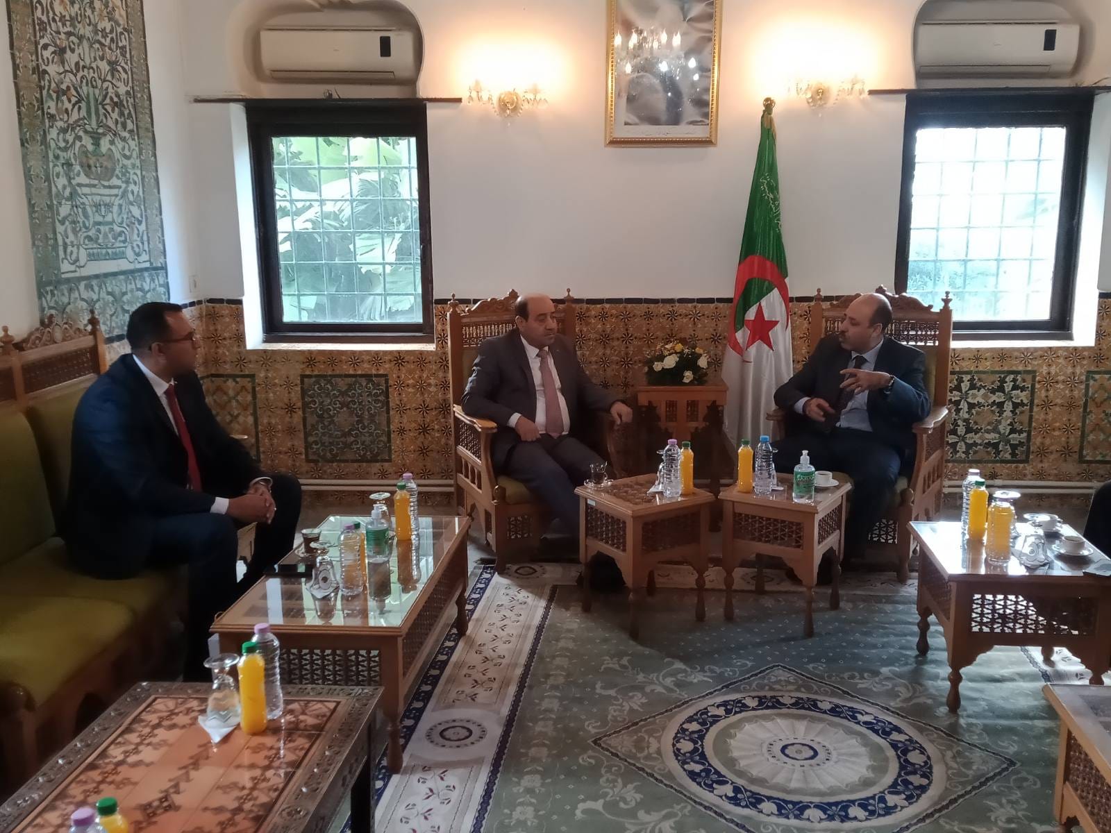 اسقبل معالي السيد الوزير موسى ابوزيد رئيس ديوان الموظفين العام لدولة فلسطين